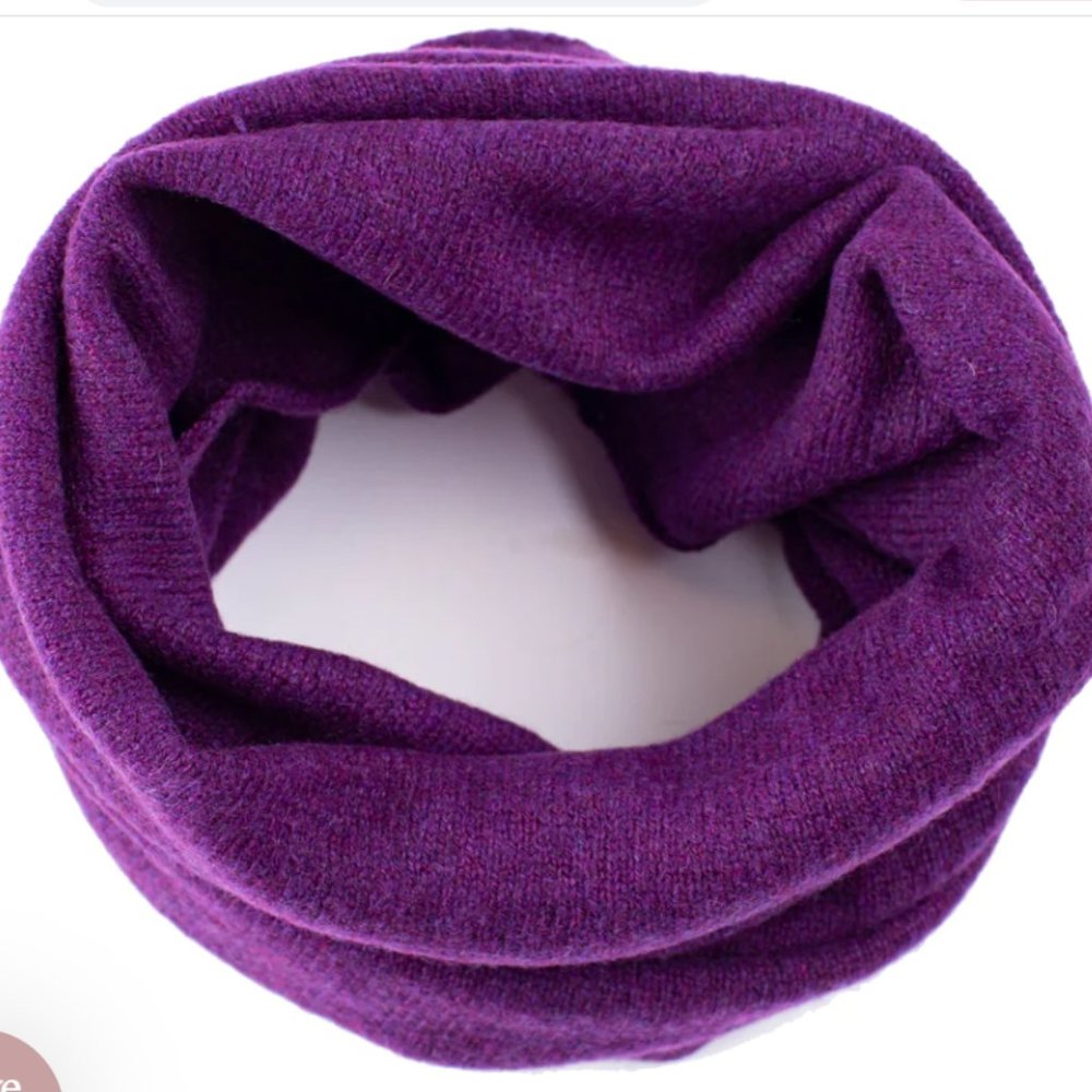 Golightly Cashmere Deep Purple Gaiter - New